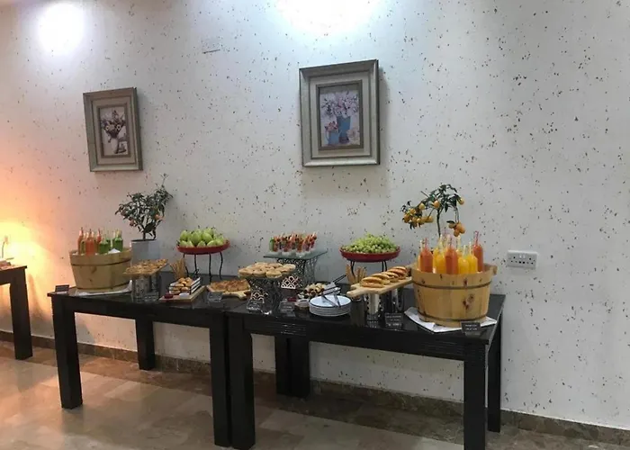 Palm Hotel